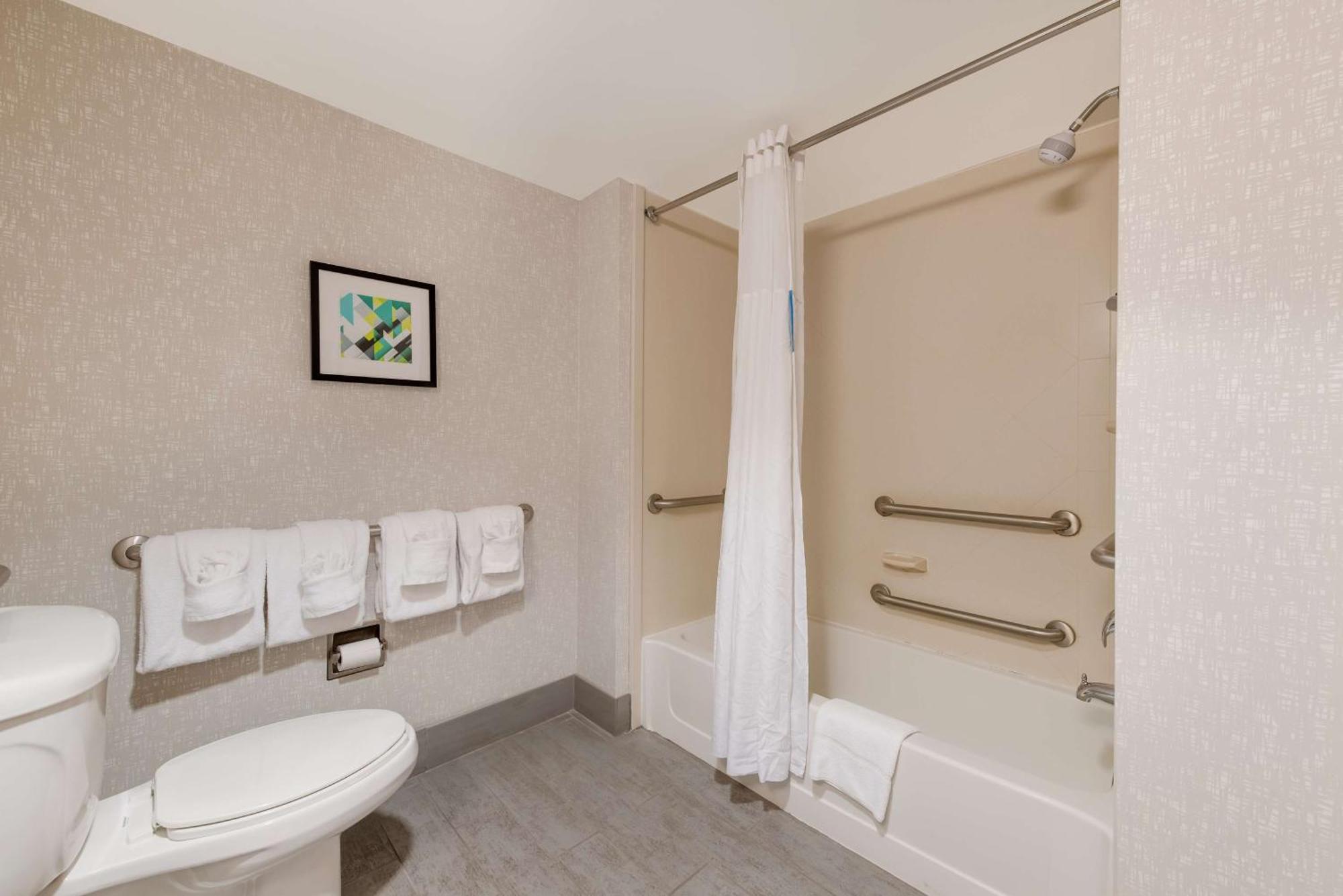 Queen Room with Two Queen Beds - Mobility and Hearing Access/Non-Smoking,1551284638:JPEG