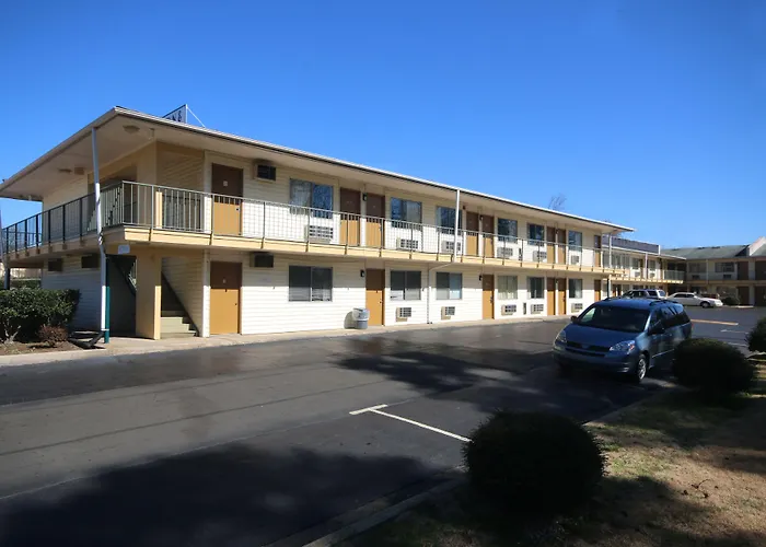 Royal Inn And Suites Charlotte Airport
